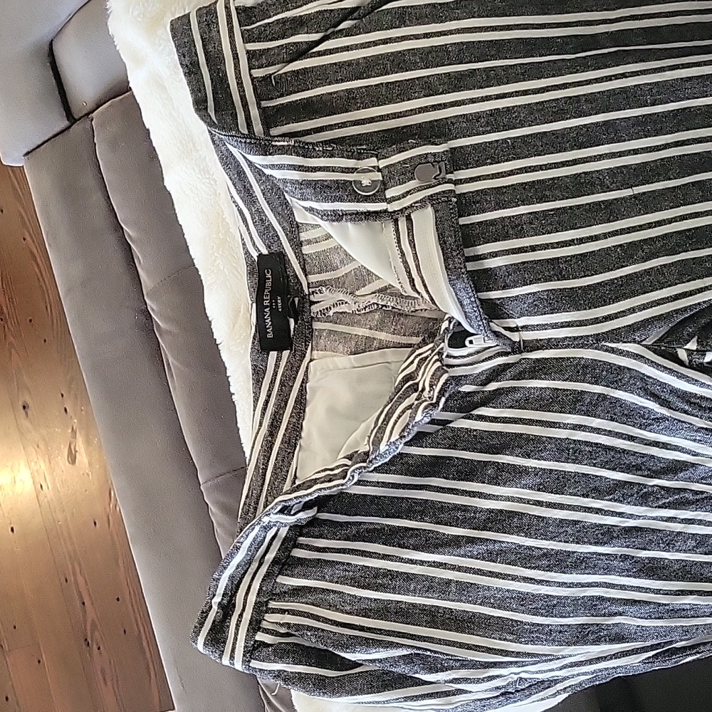 Dark grey and white striped ankle pant.  Size  4